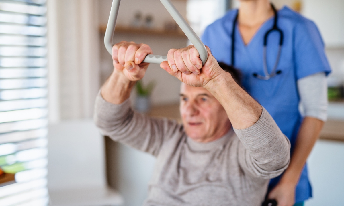 Benefits Of Exercise And Physical Therapy For Seniors At Home - Reliant 