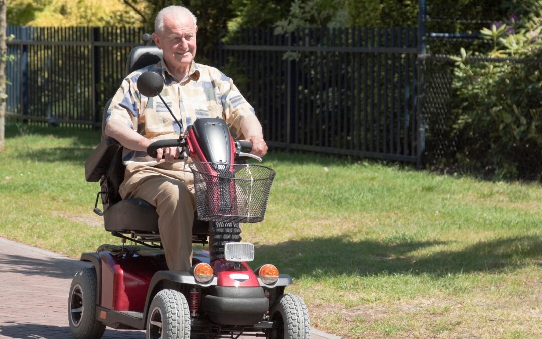 Creative Activities for Seniors with Limited Mobility